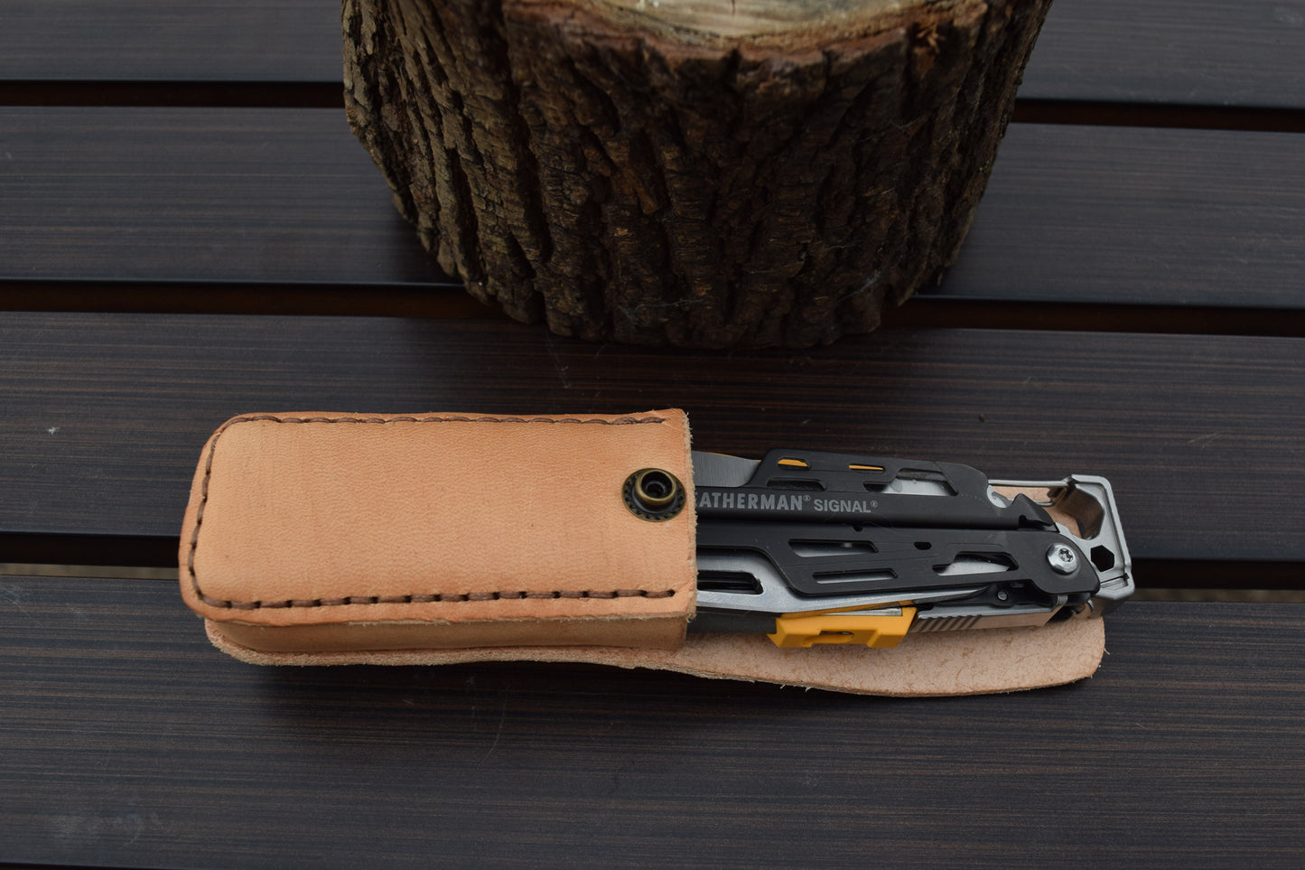 Multi-tool leather belt case